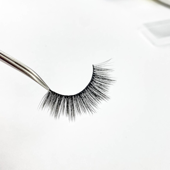 Sophia 5D Glamour Volume False Eyelashes - Picture 10 of 16